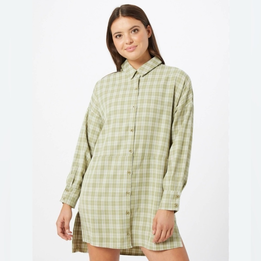 Missguided Oversized Shirt Dress in Sage Gingham-Green- Size 2- NWOT